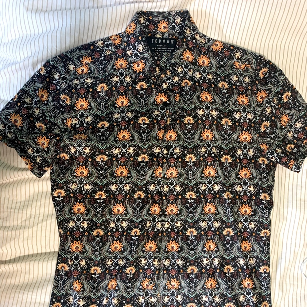 Short-sleeve button-up shirt